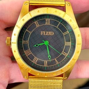 Flud watch without box. Needs repair / battery.